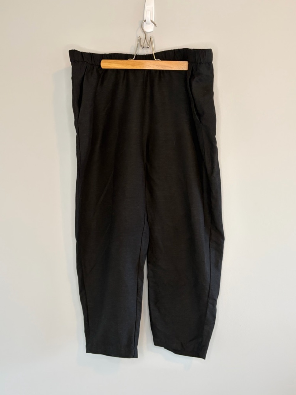 Eileen Fisher Black Cropped Elastic-Waist Pants L Linen-blend Quiet Luxury